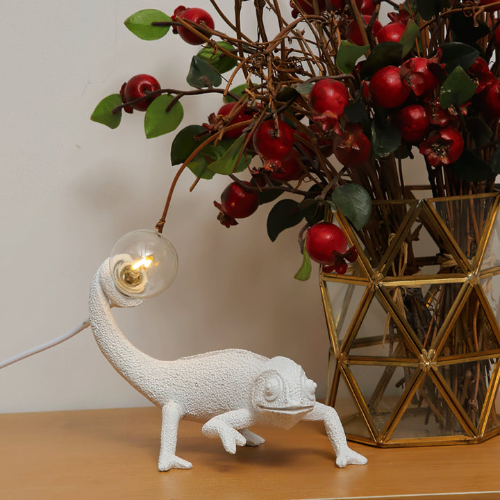 Chameleon Table Lamp - Stem & Sill