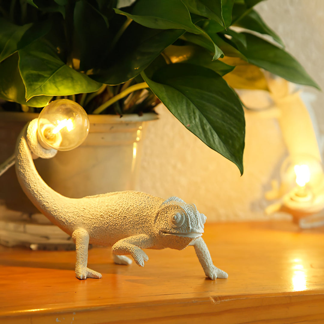 Chameleon Table Lamp - Stem & Sill