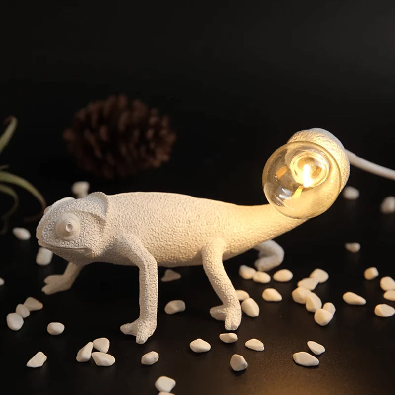 Chameleon Table Lamp - Stem & Sill