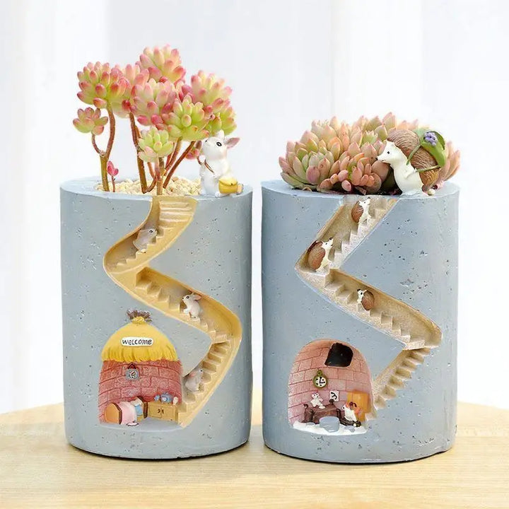 Hidden Home Animal Planter Pot - Stem & Sill