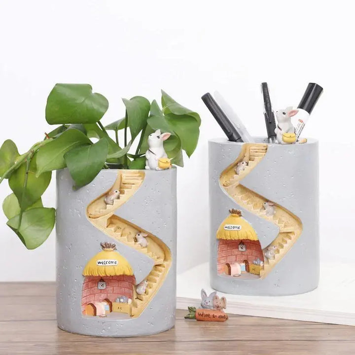 Hidden Home Animal Planter Pot - Stem & Sill