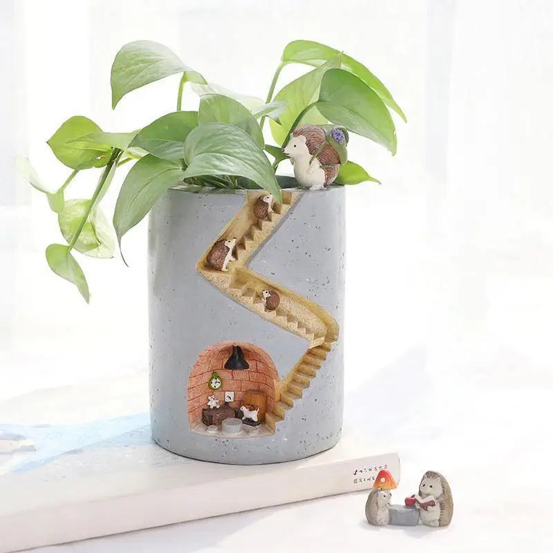 Hidden Home Animal Planter Pot - Stem & Sill