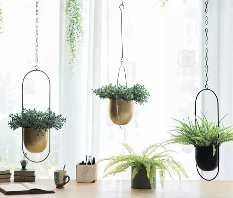 Metal Hanging Planter - Stem & Sill