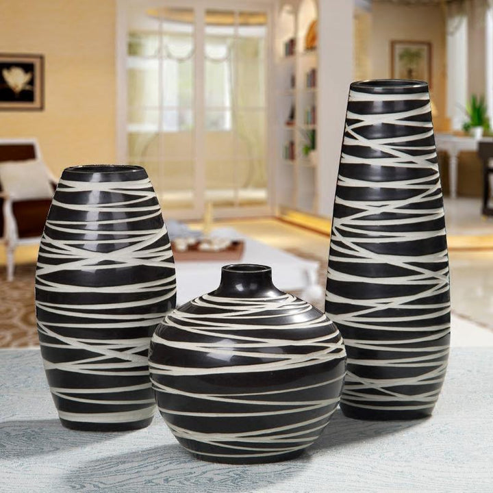 Abstract Black And White Vases - Stem & Sill